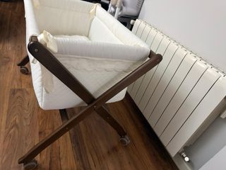 Minicuna tijera cuidada