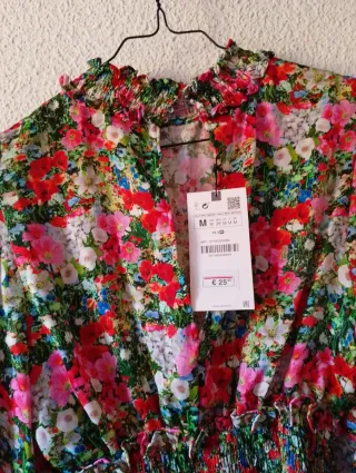 Blusa Zara crop top floral
