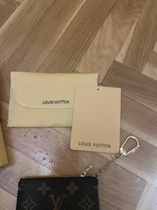 Monedero Louis Vuitton Marrón y Dorado
