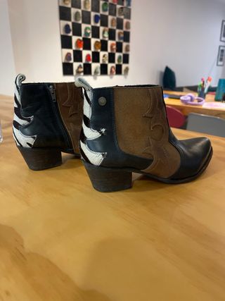 Botines Romano de Chile Cuero Negro, toffie yzebra