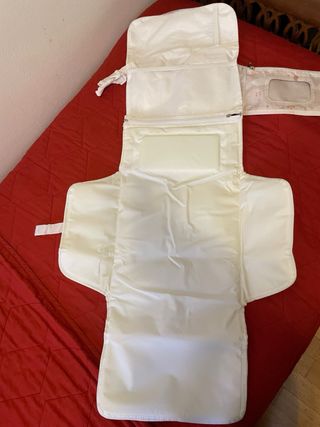 Fasciatoio da viaggio con busta staccabile