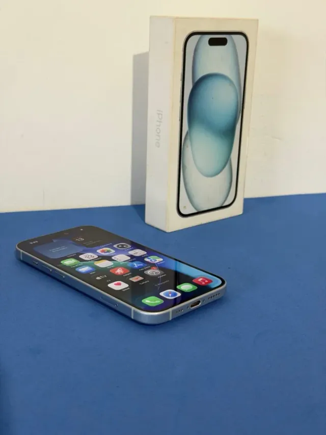 iPhone 15 128GB Plata