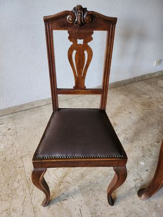 Tavolo antico legno noce con 6 sedie