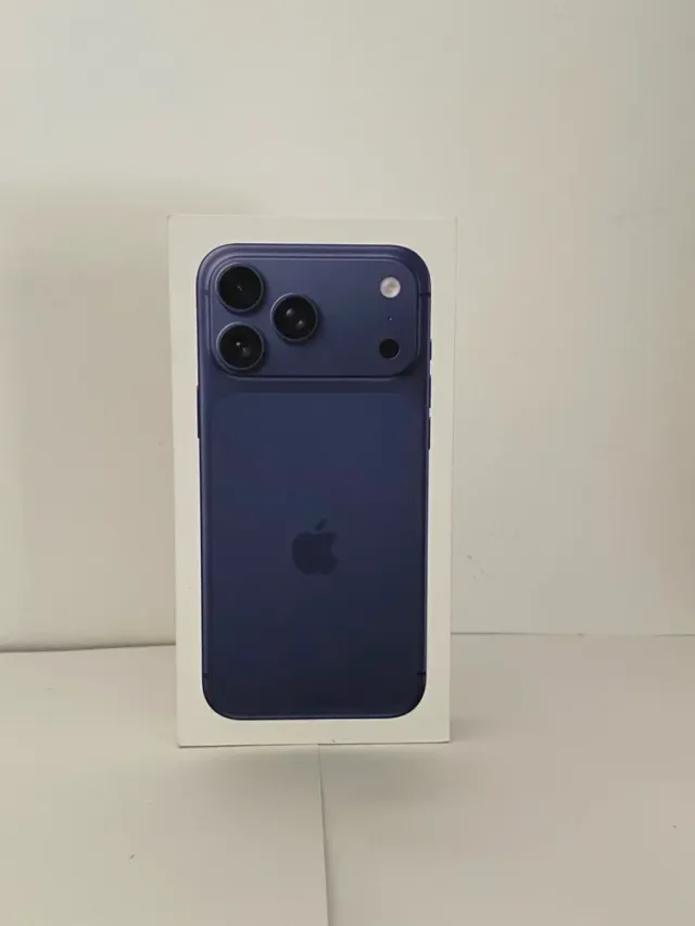 iPhone 17 Pro Max Blu Nuovo Sigillato