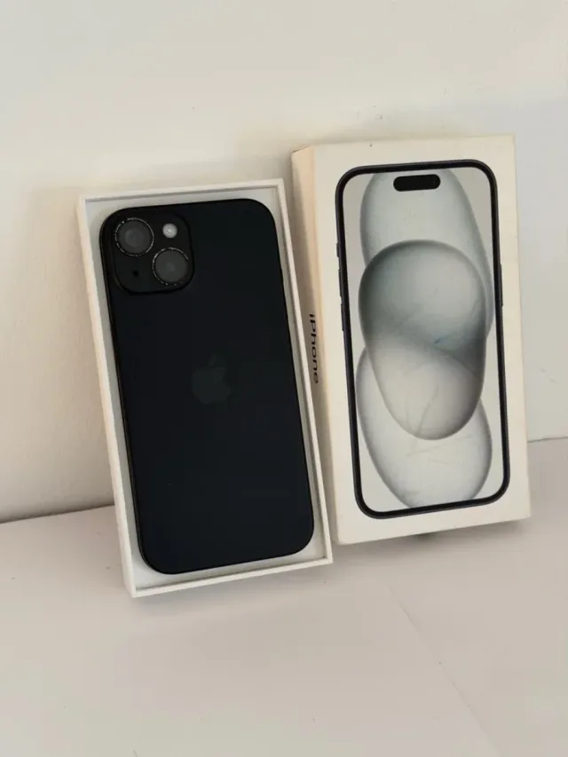 iPhone 15 Nero