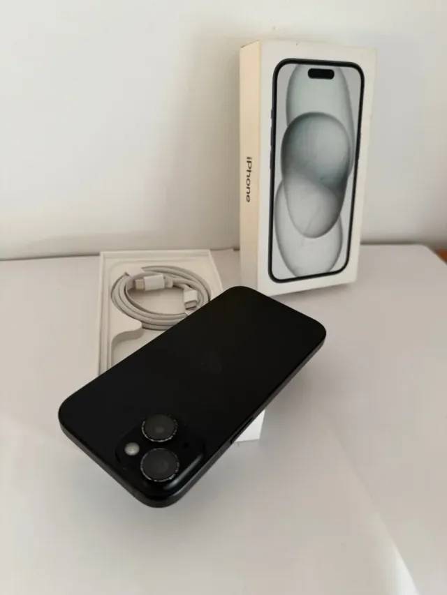 iPhone 15 Nero