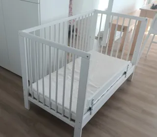 Cuna IKEA 0-4 años + Barra Protectora