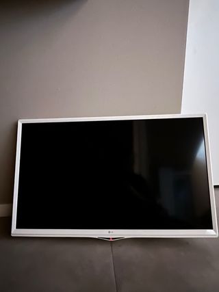 Televisore LG Bianco 28 pollici