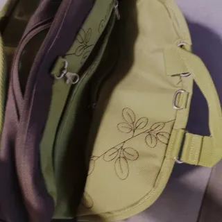 Bolsa de mano de viaje.