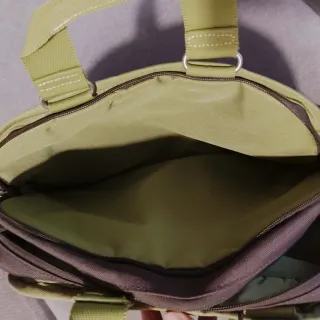 Bolsa de mano de viaje.