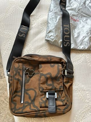 Bolso bandolera Tous marrón y negro