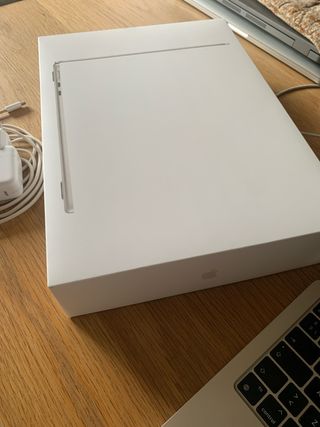 MacBook Air 13.6 M2 Blanco Estrella