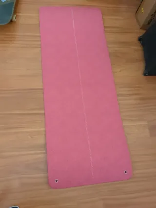 Esterilla marca Nyamba Decathlon Rosa