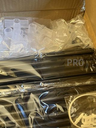 Guardaroba SONGMICS, 6 livelli, 1 asta per vestiti, tessuto non tessuto, struttura metallica, 45 x 88 x 168 cm, per camera da letto, corridoio, guardaroba, nero con motivi a spina di pesce RYG084B22