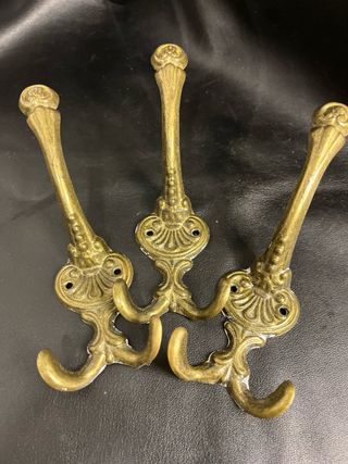 Appendiabiti da parete dorati in stile vintage