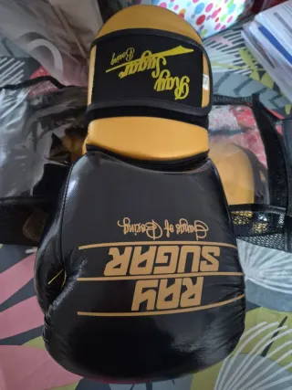 Guantes de Boxeo Ray Sugar Negros y Dorados