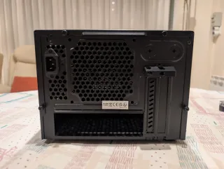 Caja Kolink Satellite Nera per ITX e MicroATX