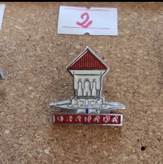 Lote 4 pins: Granada y más