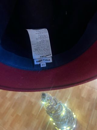 Sombrero Amarillo Zara con Plumas