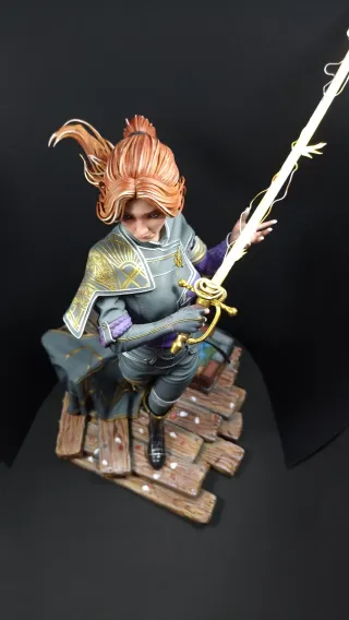 Figura Maelle Expedition 33 Resina.