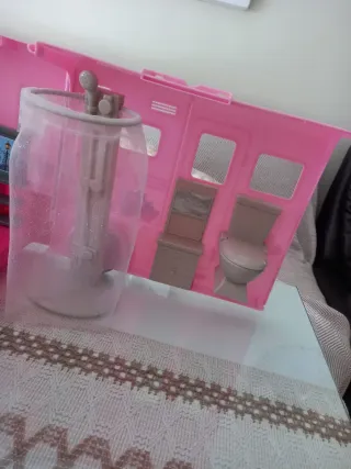 Autocaravana Barbie con Muñeca y Accesorios