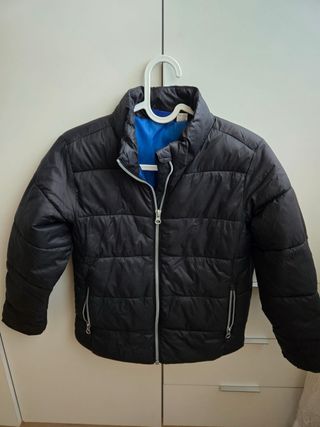 Chaqueta niño negra y azul