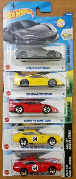 HotWheels Set 5 Cars Ferrari