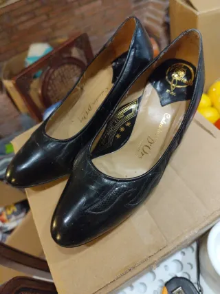 Zapatos de piel negros para señora