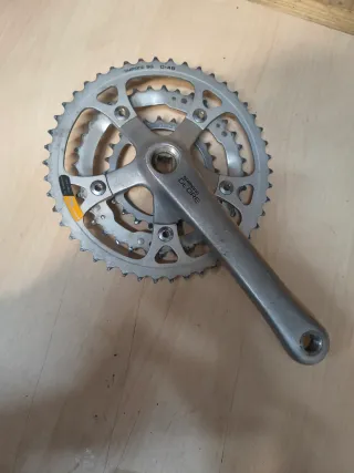 Pedala Shimano Deore per MTB