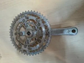 Pedala Shimano Deore per MTB