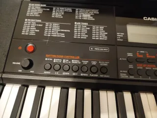 Teclado Casio CT-X700