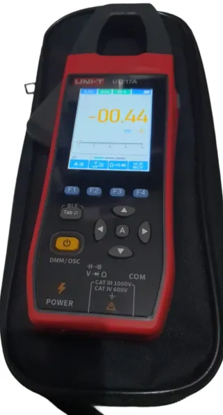 UNI-T UT217A Multímetro Pinza Osciloscopio