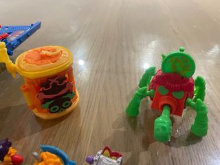 Lote Superthings y Piratas