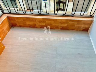 Piso en alquiler en Carolinas Bajas en Alicante