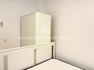 Piso en alquiler en Carolinas Bajas en Alicante