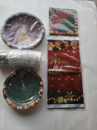 Stoviglie monouso per Natale