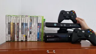Xbox 360 Negra + Kinect + 2 Mandos