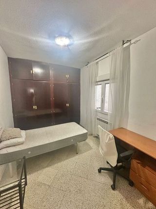 Piso en alquiler en Camino de Ronda - Rosaleda en Granada