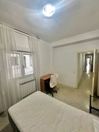 Piso en alquiler en Camino de Ronda - Rosaleda en Granada