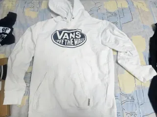 Lote Vans: Sudadera y Camiseta
