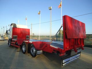 Volvo FM 450-CAMIONES PORTAMAQUINARIAS