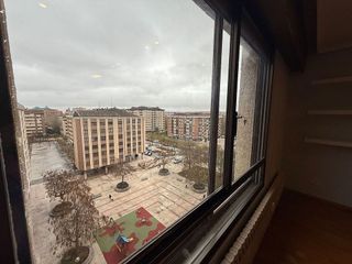 Piso en venta en Plaza España - Villa Pilar - Reyes Católicos - Vadillos en Burgos