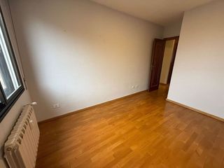 Piso en venta en Plaza España - Villa Pilar - Reyes Católicos - Vadillos en Burgos