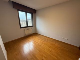 Piso en venta en Plaza España - Villa Pilar - Reyes Católicos - Vadillos en Burgos