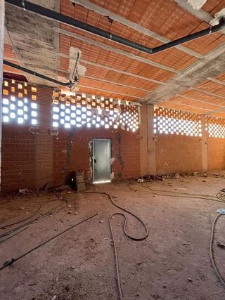 Local comercial en alquiler en La Ermita en Parla