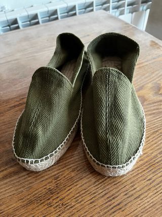 Alpargatas verdes nuevas