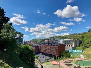 Local comercial en alquiler en Casco Viejo en Bilbao