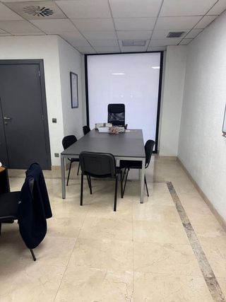 Local comercial en alquiler en Centre en Badalona