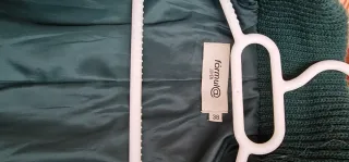 Abrigo verde tres cuartos