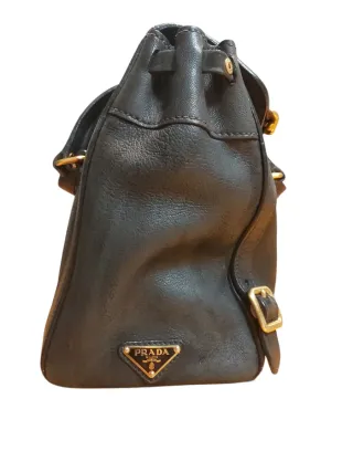 Borsa Prada a spalla in pelle nera